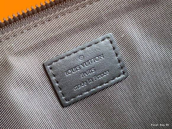 First bags ru VUITTON LOUIS BUMBAG CHRISTOPHER 0727